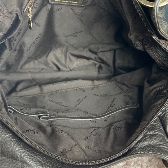 Balenciaga Vintage Black Leather "City" Shoulder Bag - Excellent Condition - Picture 14 of 17